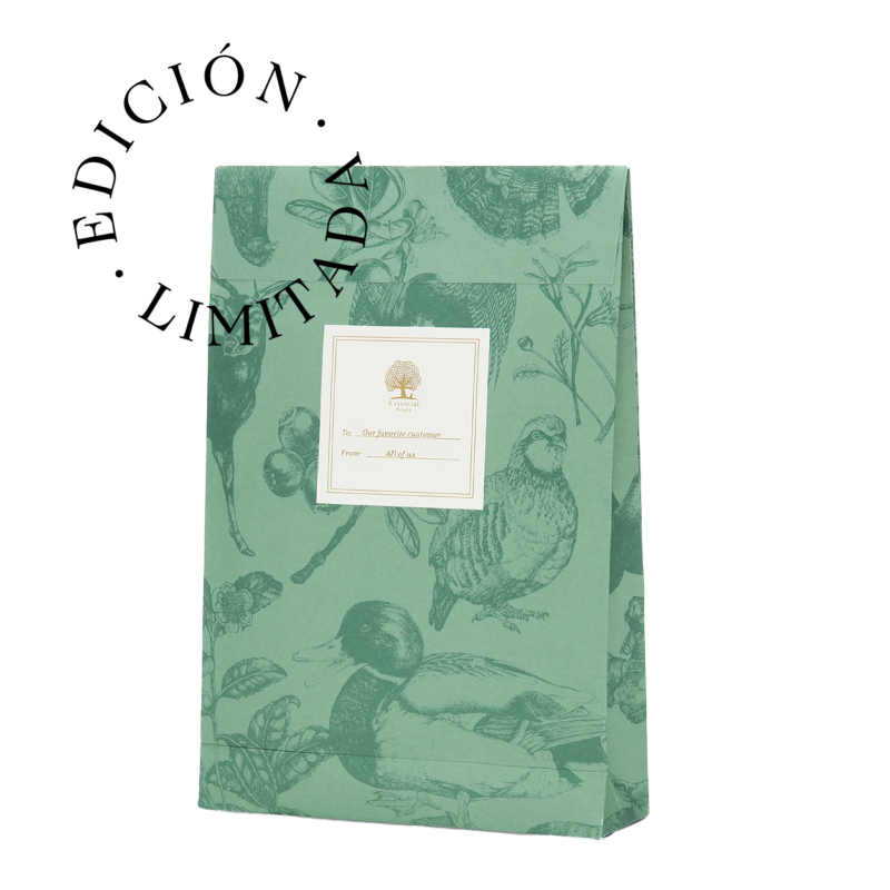 essential the christmas dog present